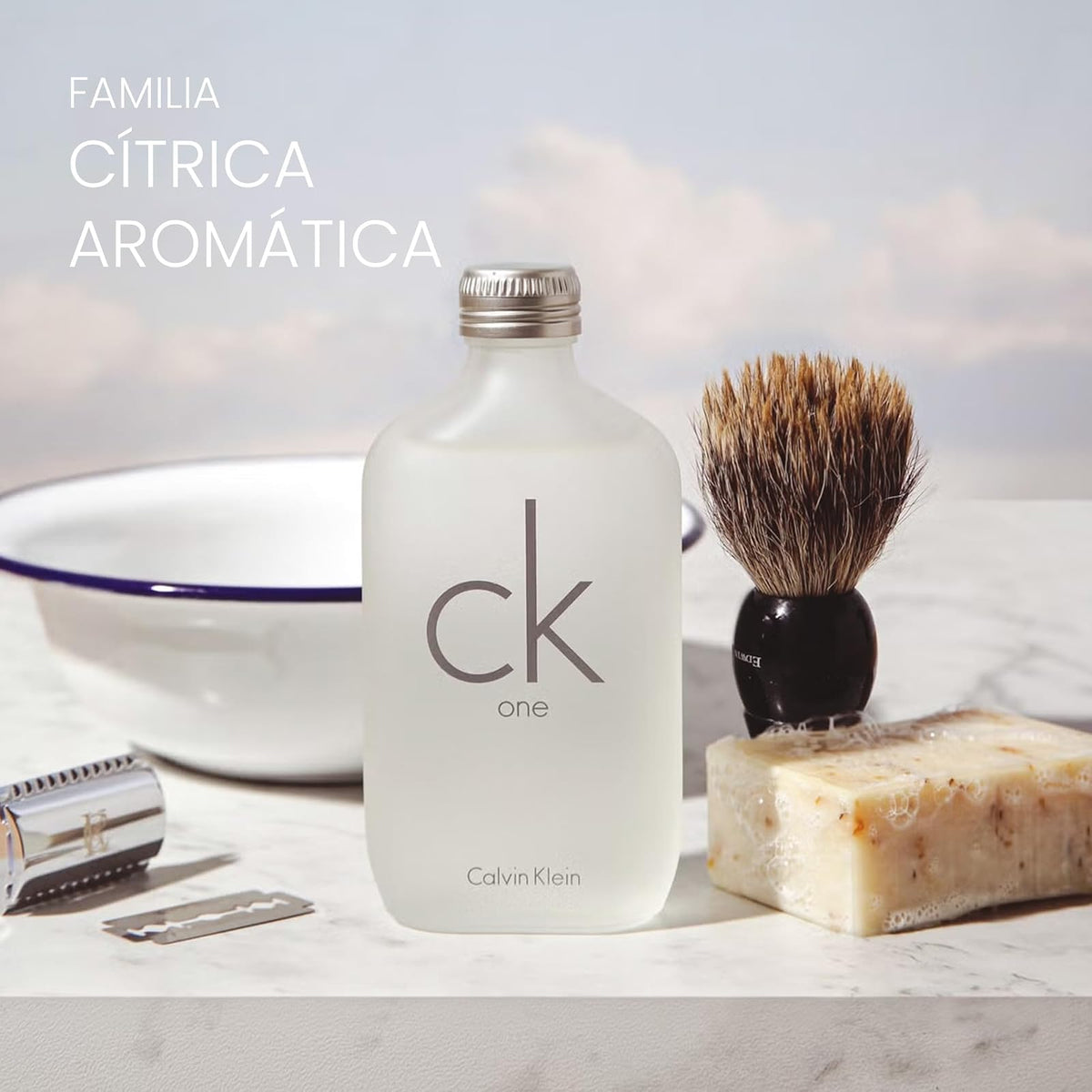 CALVIN KLEIN, Fragancia Unisex, CK One Eau de Toilette, Fragancia Fresca, Cítrica y Floral, Aromas de Bergamota, Té Verde y Almizcle, 100 ml
