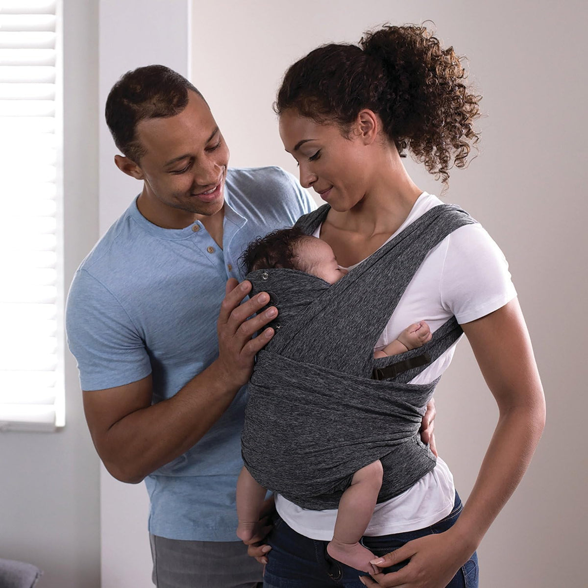 Chicco ComfyFit Evolution Boppy - Mochila portabebés Ergonómica para Recién Nacidos y Niños de hasta 15 kg, Cómoda y Fácil de Usar, Ajustable, Soporte para Cabeza y Cuello, Azul. Tipo Fular
