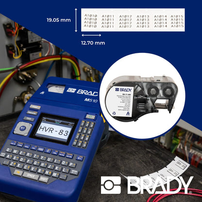 Brady Authentic (M4-11-498) Etiquetas de tela de vinilo multiusos reposicionables, 0.5 pulgadas de alto x 0.75 pulgadas de ancho, negro sobre blanco, 220 etiquetas