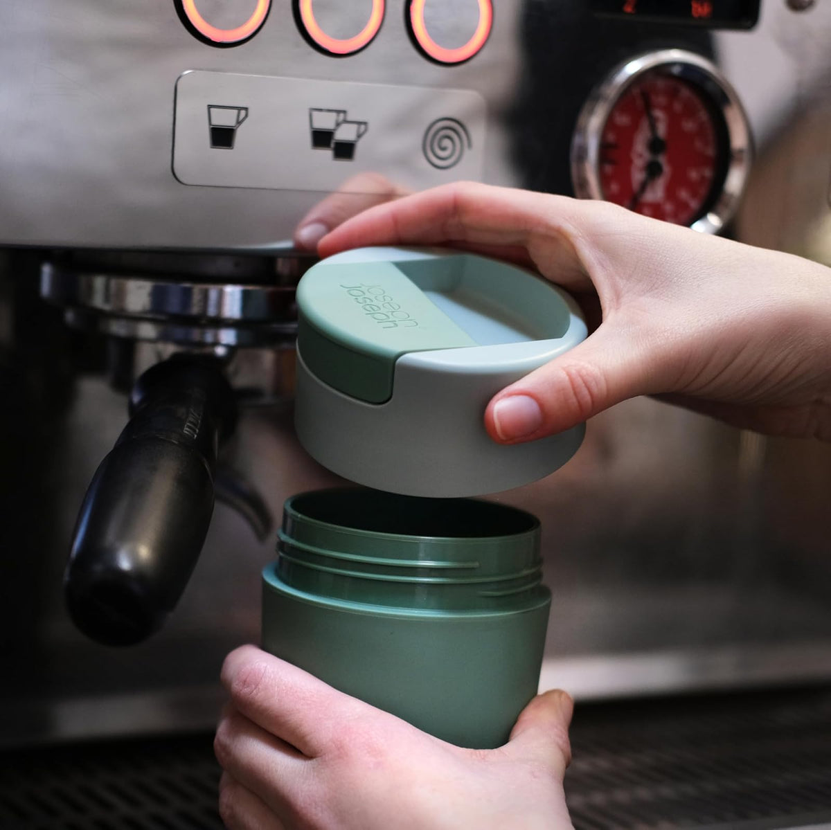 Joseph Joseph Sipp™ Taza de café de viaje con tapa abatible, 340 ml (12 fl. oz Verde