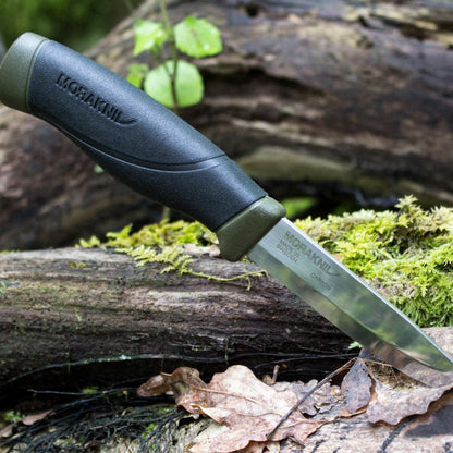 Morakniv Companion Cuchillo resistente con hoja de acero al carbono Sandvik, 0.125/4.1 pulgadas