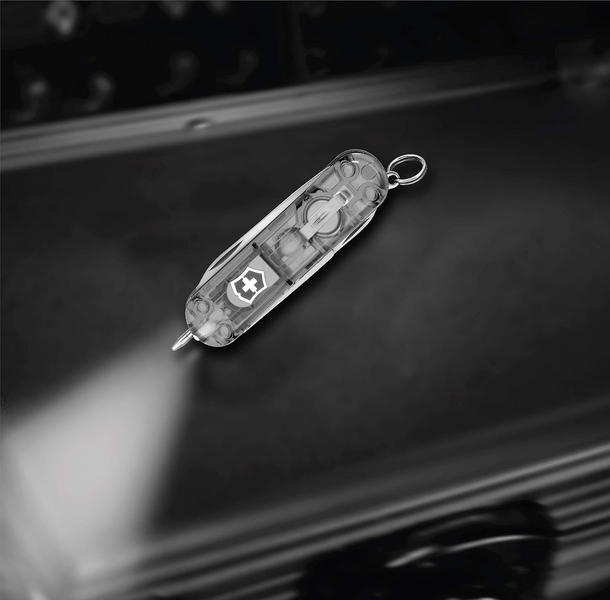 Victorinox Navaja Signature Lite, Plata Transparente, 7 Usos