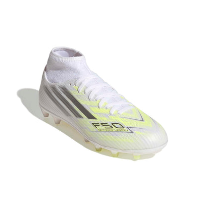adidas F50 Spackfusion Club Tacos de Fútbol para Mujer Tracción Sprintplate Fusion Terreno Firme/Pasto Artificial Tipo Corte Medio Color Blanco, 28.5 cm