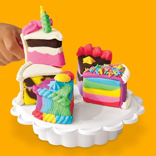 Play-Doh Hasbro Hornito de Pasteles - Kit de Manualidades Infantiles temática de pastelería con Horno de Juguete y 11 latas de Compuesto de Modelado para niños y niñas a Partir de 3 años