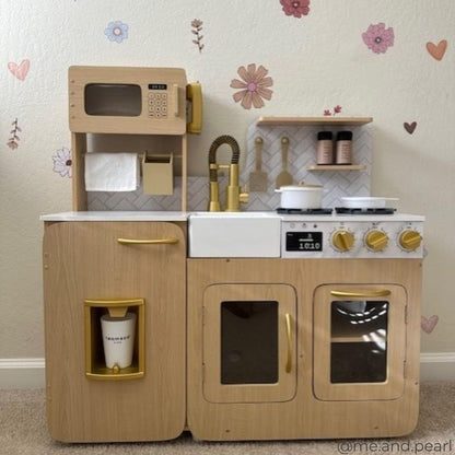 Teamson - Juego de Cocina para niños pequeños de Chipre con 14 Accesorios, Juego de Cocina de Juguete de Madera para niños de 1 a 8 años, estación de Cocina Montessori, Roble Claro/Blanco