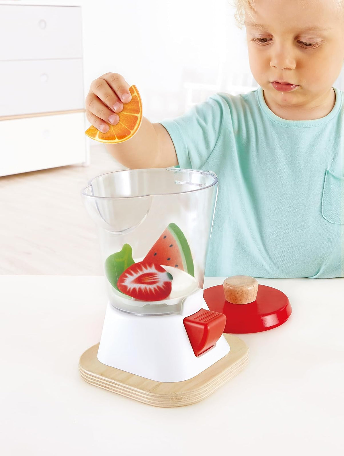 Hape Accesorios de Cocina, Licuadora Perfecta para niños de 3 años en adelante, con Vasos, Frutas y Espinacas Baby, Modelo: E3158