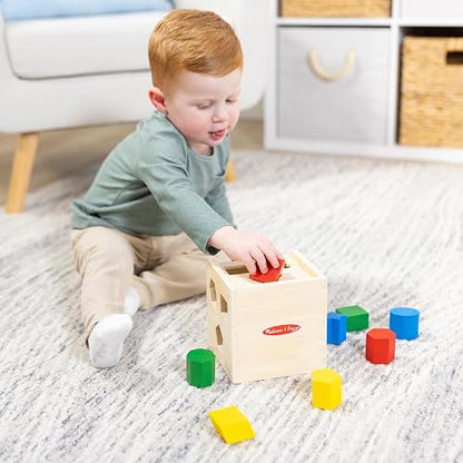 Melissa & Doug Cubo Clasificador de Formas, Juguete de Madera, Juguete Clásico de Desarrollo, Piezas Fáciles de Agarrar (12 Piezas)