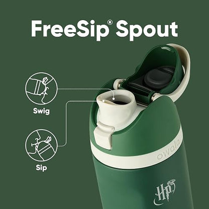 Owala Harry Potter FreeSip - Botella de agua aislada de acero inoxidable con popote, botella de agua deportiva sin BPA, ideal para viajes, 24 onzas, Slytherin