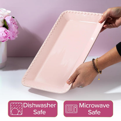 Paris Hilton Bandeja rectangular de cerámica para servir de gres en relieve, corazones en relieve, apta para microondas, 15 x 8 pulgadas, rosa