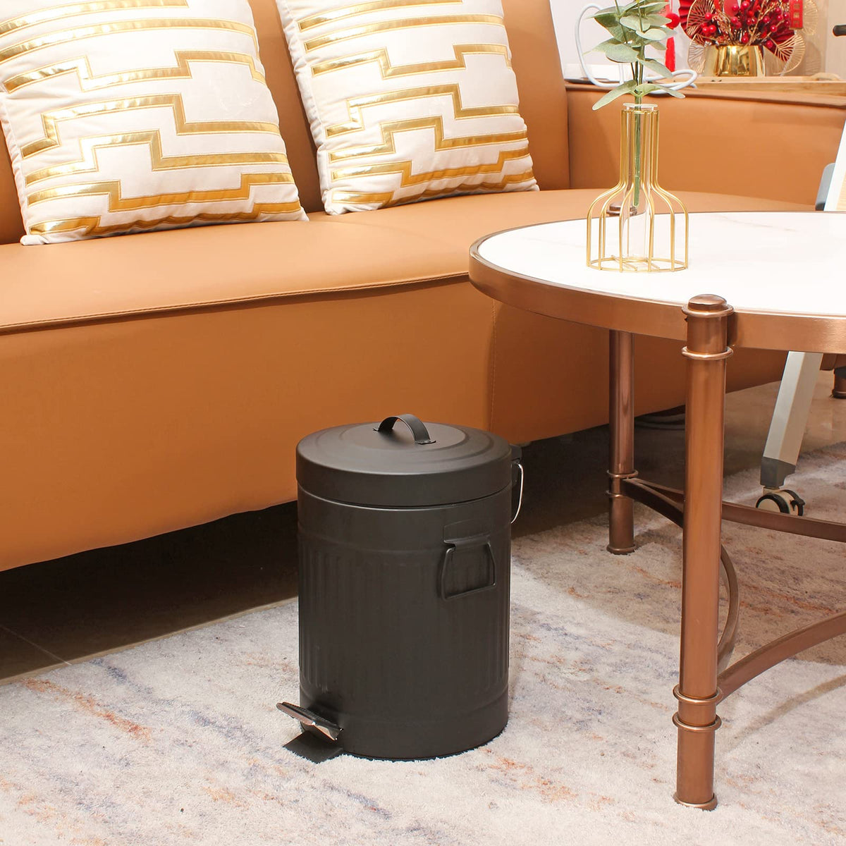 SIMPLEMADE - Bote de basura redondo de acero inoxidable con tapa, pequeño cubeta de basura de metal/cubeta de basura para baño, oficina, negro, 5 litros / 1.3 galones
