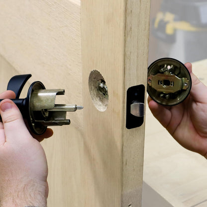 Milescraft 1338 Lock Mate PLUS - Kit de instalación de cerradura de puerta profesional, plantilla de cerradura de puerta para puertas de madera/metal con 1-3/8 pulgadas y 1-3/4 pulgadas de grosor.