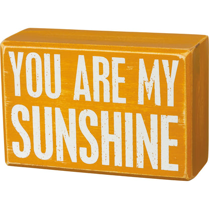 Primitives by Kathy - Juego de letreros Decorativos en Caja y par de Calcetines, diseño de You Are My Sunshine