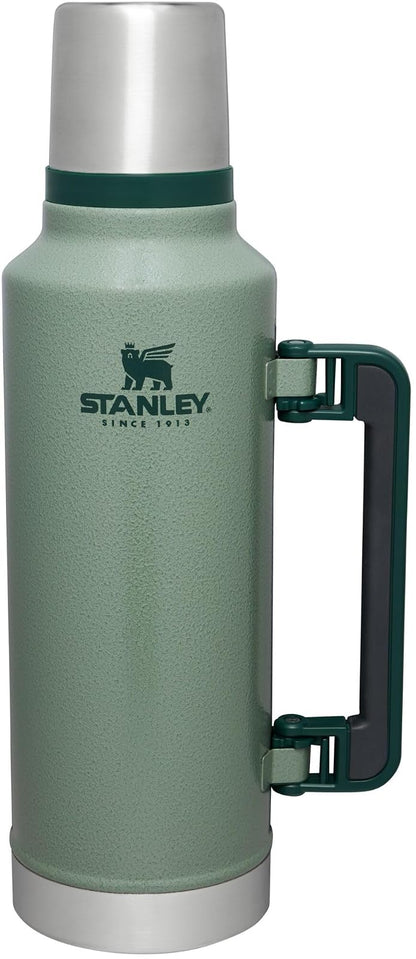 Stanley Classic Termo Boca Ancha Acero Inoxidable 18/8, 1.9 L - 2.0 Qt (Nuevo) - Carbón