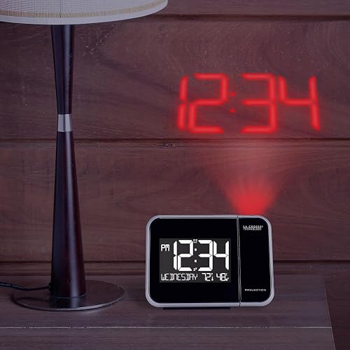 La Crosse Technology 616-1412 Reloj Despertador de proyección con Temperatura Interior, 5.9 Pulgadas de Largo x 2.3 Pulgadas de Ancho x 4.4 Pulgadas de Alto, Negro