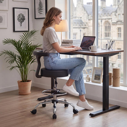 VEVOR Taburete Giratorio de Trabajo, Taburete con Respaldo Reposapiés y Ruedas, Ajustable 54-70 cm, Giro 360°, Capacidad de Carga 226,8 kg, Asiento Ergonómico Acolchado, Silla para Oficina Clínica