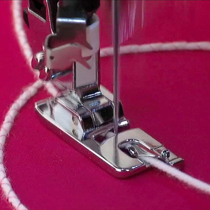 Singer | Narrow Rolled Hem Foot for Low-Shank Sewing Machines, 1/8 Inch Hem, Light to Medium Weight Fabrics, Couch Over Narrow Cord - Sewing Made Easy