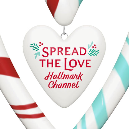 Hallmark - Adorno navideño de Recuerdo 2024, Hallmark Channel Spread The Love, Porcelana