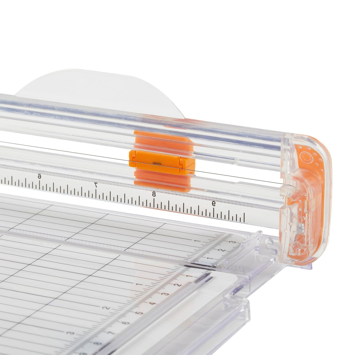 Fiskars SureCut - Cortador de papel portátil para carpetas de 3 anillos, longitud de corte de 9 pulgadas, papel de manualidades, cartulina y recortadora de fotos, herramienta para álbumes de recortes