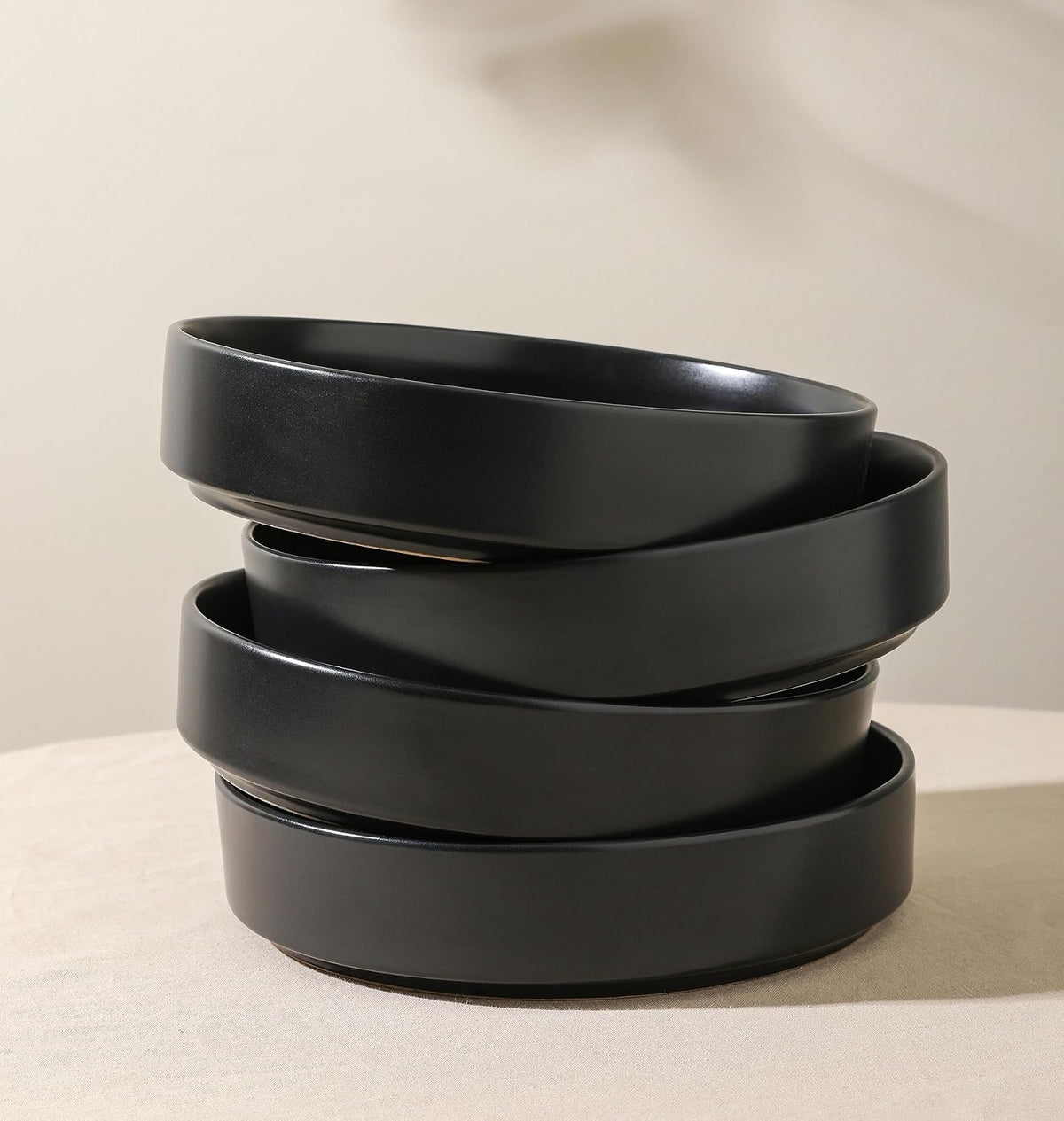 Stone Lain Celina - Juego de cuencos de gres de 4 piezas para cocina, cerámica para ramen, frutas, cereales, cena, apto para microondas y lavaplatos, color negro