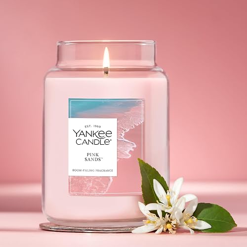Yankee Candle - Vela perfumada de arena rosa, tarro grande de 22 onzas con hasta 150 horas de tiempo de combustión, regalo, cumpleaños