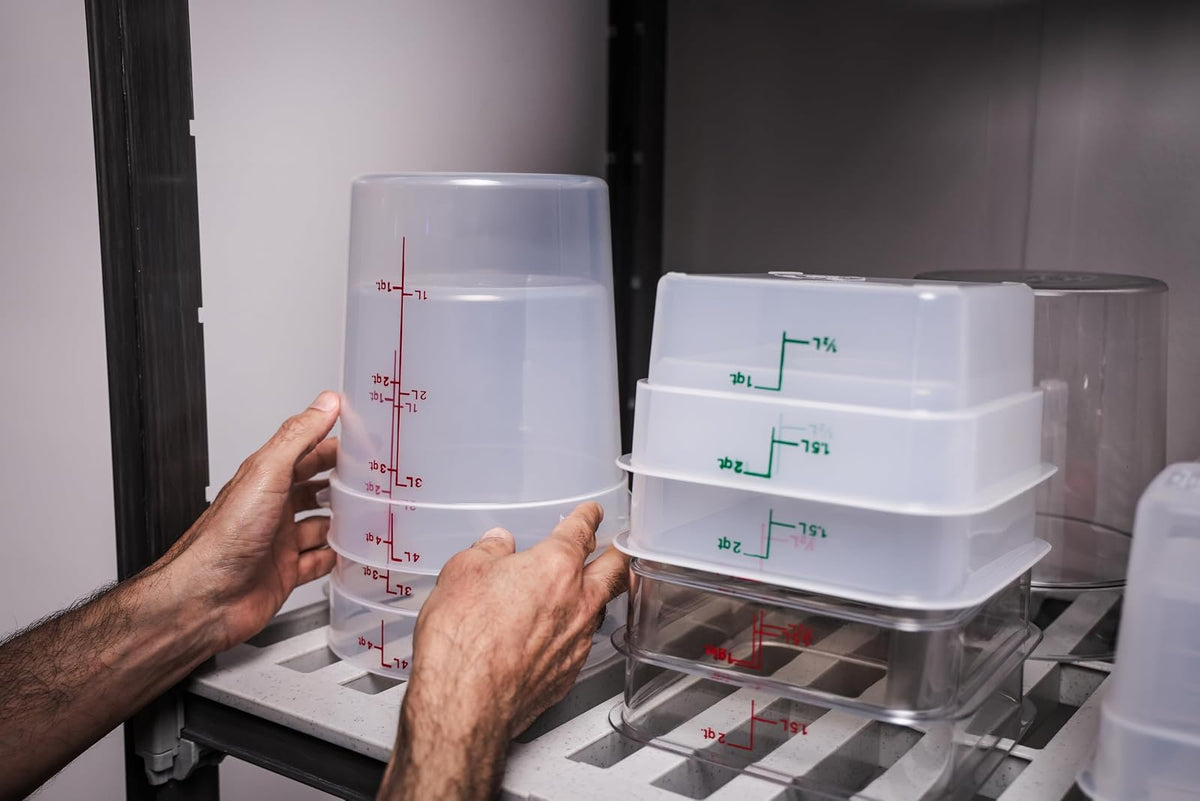 Cambro Recipientes de almacenamiento de alimentos con tapas (sin BPA), contenedor de almacenamiento de alimentos de 4 cuartos (2 unidades)