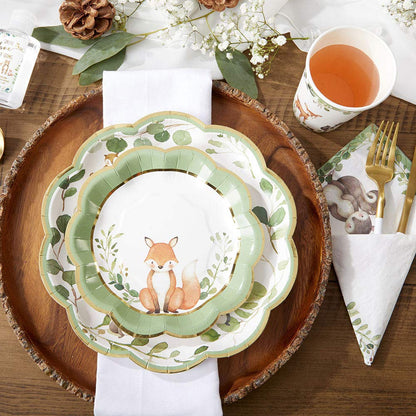 Kate Aspen Woodland - Decoraciones para baby shower, 62 piezas, platos de papel desechables y servilletas, suministros de fiesta para 16 invitados, tema de animales del bosque para decoración de mesa