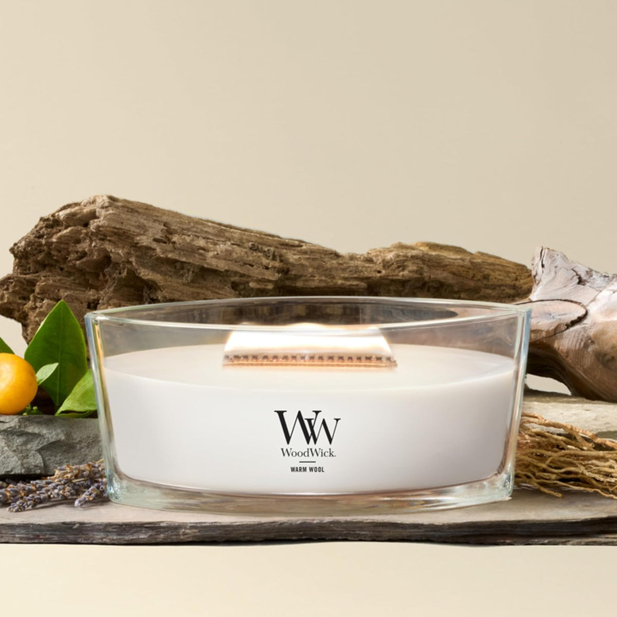 Woodwick - Vela perfumada con elipse de lana cálida, 16 onzas, hasta 50 horas de combustión y caída con mecha crujiente para una mezcla suave de cera de soja