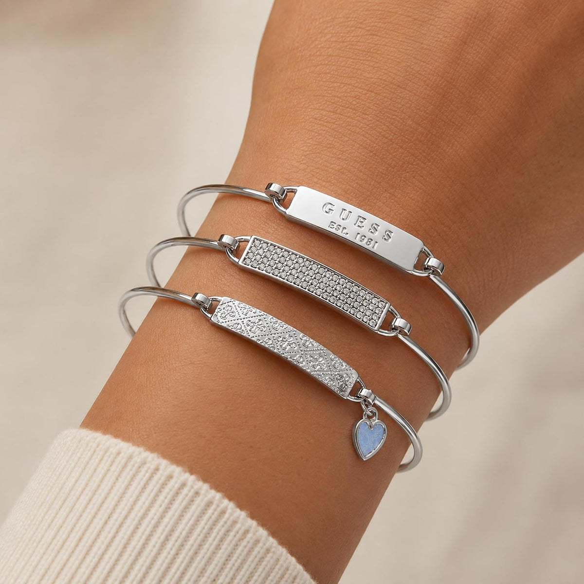 Guess - Pulsera de 3 piezas con identificación de tensión