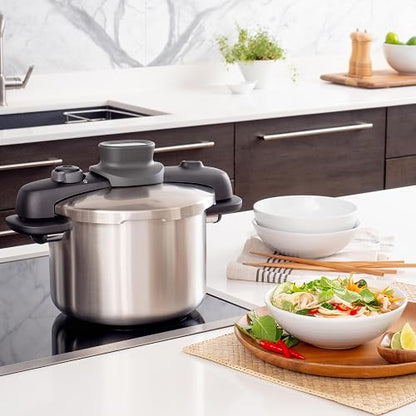 T-fal Olla de presión compact Easy de acero inoxidable con capacidad de 8 litros,con cinco sistemas de seguridad para cocinar tranquilamente, es compacta, segura y de máxima resistencia, P3534447