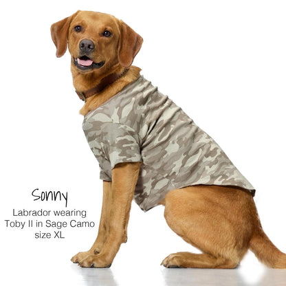 pet passion - Paquete de 3 Camisetas de Manga Corta para Mascotas, 100% algodón orgánico, Ropa para Perros pequeños, medianos, Grandes, Toby II, Camuflaje Salvia, XXL