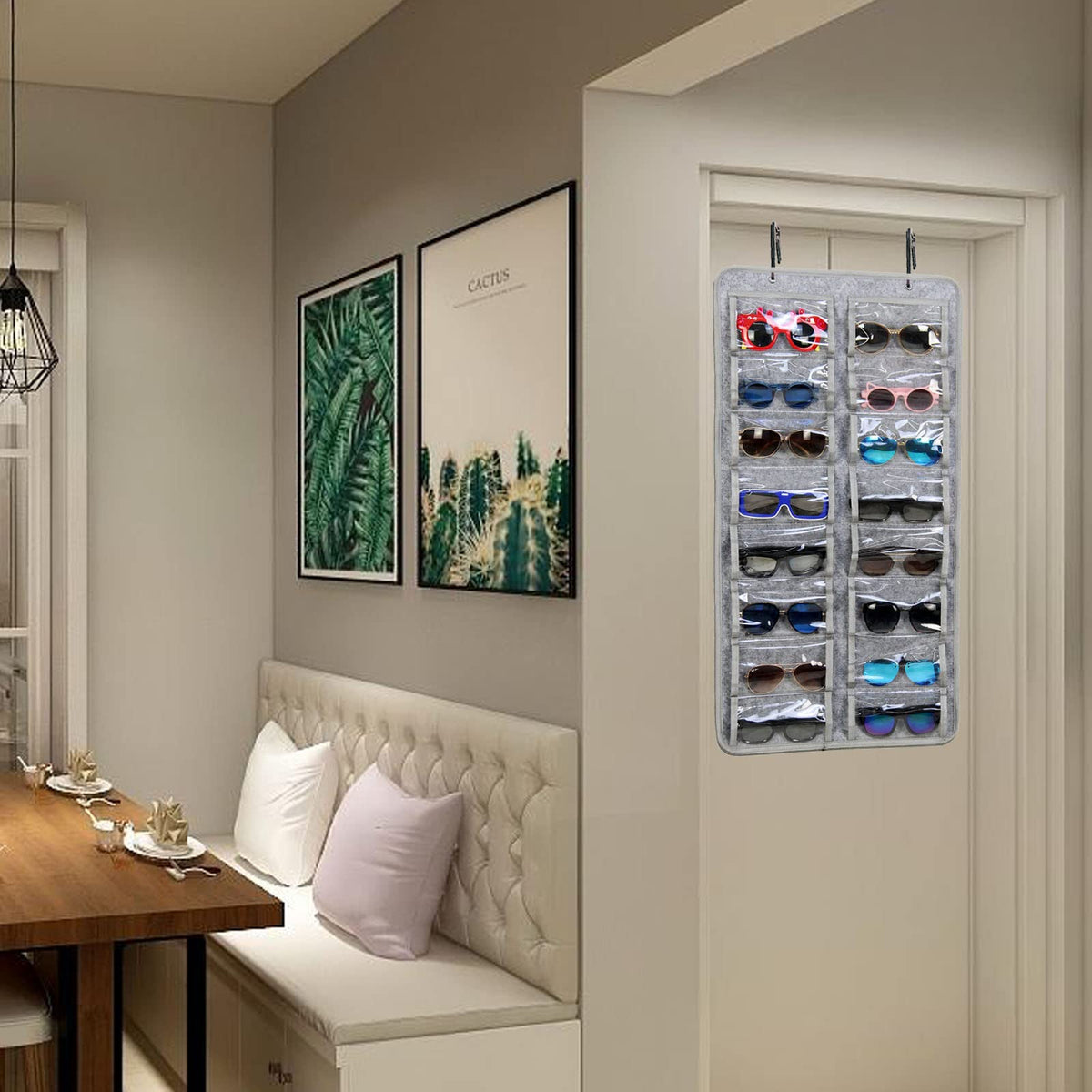 Casaphoria Organizador de anteojos de sol para colgar, a prueba de polvo, bolsillo de pared, organizador de anteojos de sol, 16 ranuras de fieltro, soporte organizador con gancho de metal y cuerda