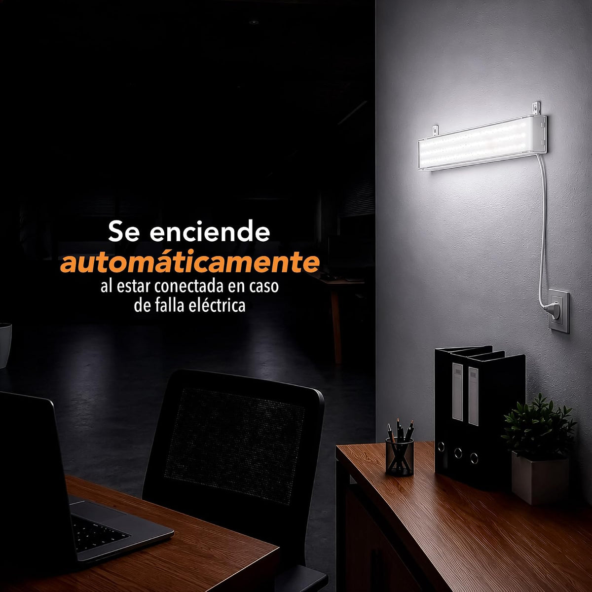 Lloyd's Lámpara de Emergencia Ultra Delgada 120 LED 700 LM Recargable | Hasta 6 horas de iluminación, encendido automático y diseño ultradelgado ideal para emergencias en interiores.