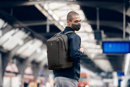 Wenger 611641 Mochila MX Profesional para portatil de hasta 16 pulgadas, Tablet de hasta 10 Pulgadas, 21 litros, Mujeres Hombres, Negocios, Universidad, Viaje Escolares, Color Negro