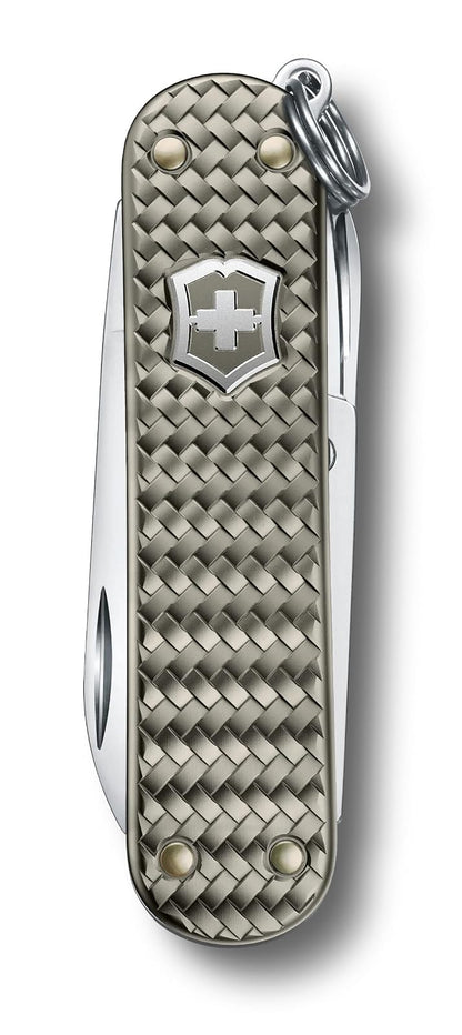 Victorinox Navaja Classic Precious Alox,infinite Gray, 5 Usos | Mini EDC - Navaja de bolsillo para hombre con escala de tejido Alox, tijeras, lima de uñas, destornillador y hoja pequeña - Precious Alox - Gris