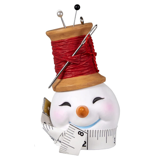 Hallmark - Adorno navideño de Recuerdo 2023, Coser Muy Feliz. Regalo para colchas, Artesanos, Abuela, mamá