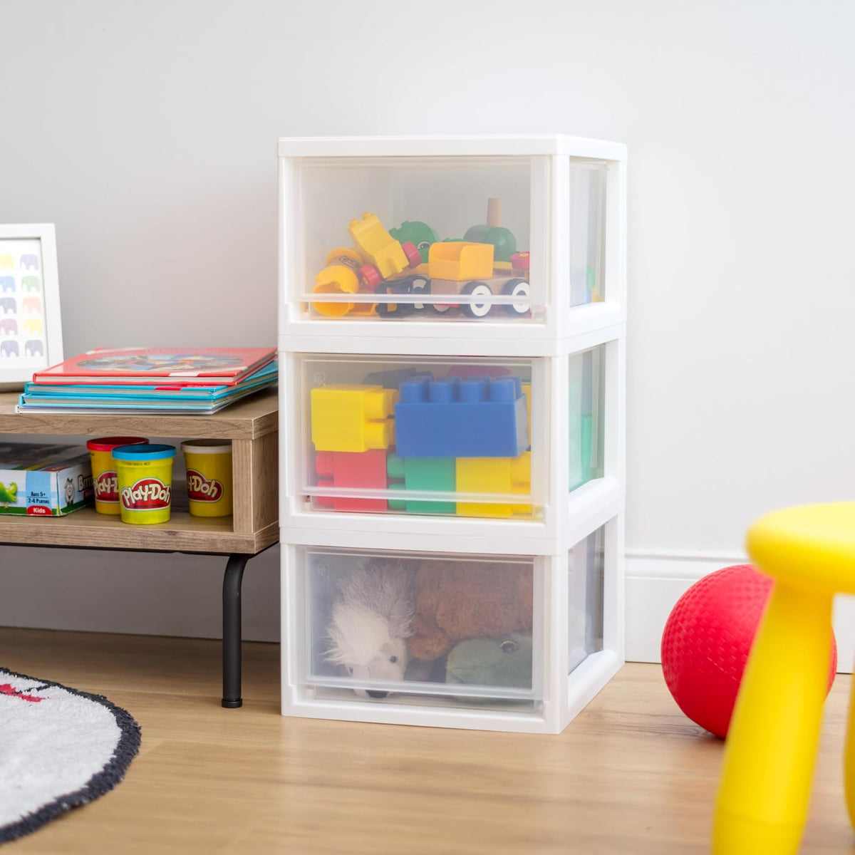 IRIS USA 13.7 L Cajón de Plástico Mediano, Paquete de 3, Organizadora Apilable con Cajón Deslizable para Dormitorio Debajo del Fregadero Despensa Cuarto de Manualidades Oficina, Blanco