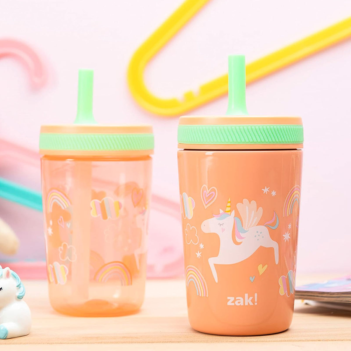 Zak Designs - Juego de vasos de unicornio Kelso, tapa atornillada a prueba de fugas con popote, paquete para niños incluye vasos de plástico y acero inoxidable con sorbidor adicional, juego de 3