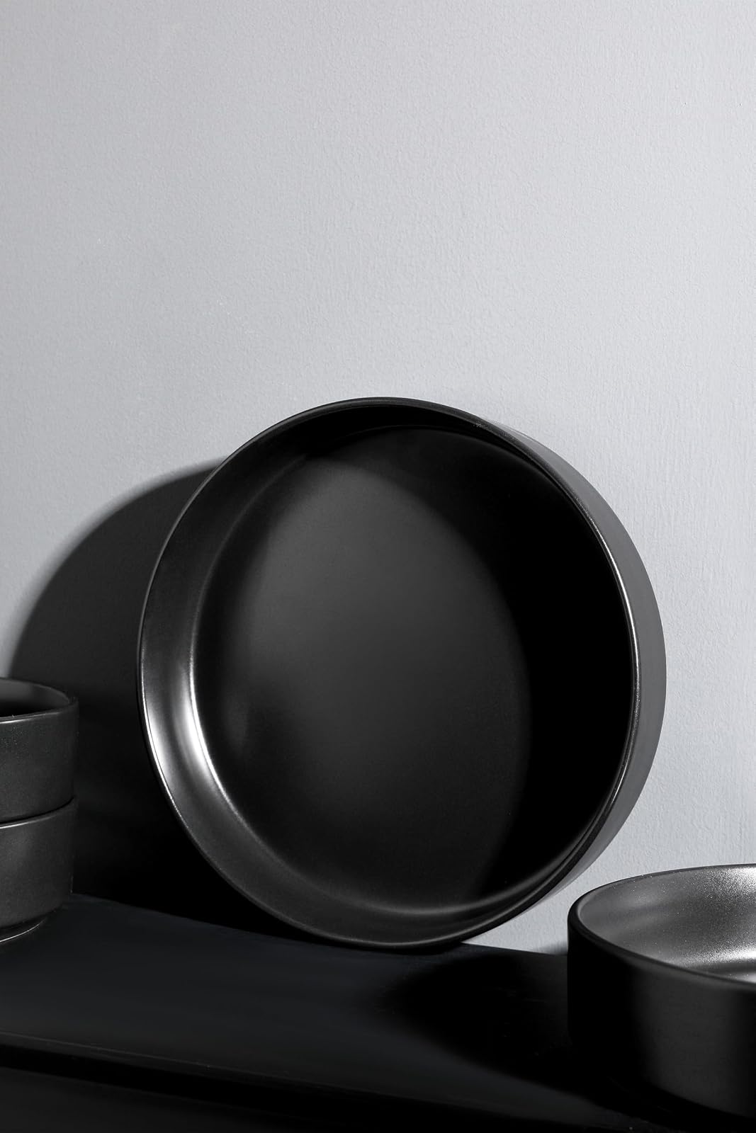 Stone Lain Celina - Juego de cuencos de gres de 4 piezas para cocina, cerámica para ramen, frutas, cereales, cena, apto para microondas y lavaplatos, color negro