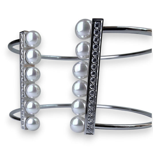 Majorica Pulsera Rígida Abierta 12 Perlas Blancas 5 mm y Circonitas Blancas Color Plata