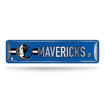 Rico Industries NBA Dallas Mavericks - Letrero de Metal para decoración del hogar (4 x 15 Pulgadas), Ideal para el hogar, la Oficina, el recámara y la Cueva del Hombre, Hecho en Plata