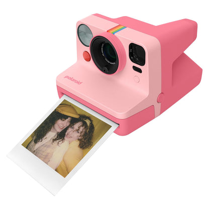 Polaroid Now 3ª generación de cámara instantánea Tipo I + Paquete de película, Ahora cámara Rosa + 16 Fotos en Color (6669)