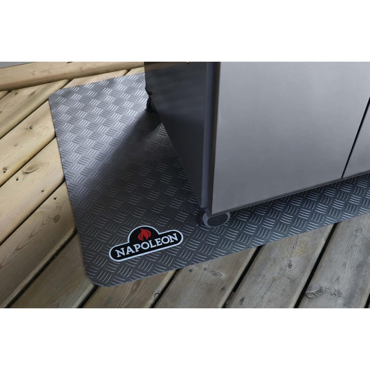 Napoleon Tapete para parrilla de barbacoa, accesorio para parrilla de barbacoa, producto de seguridad, antideslizante, patrón de placa de diamante, gris, elegante, protege tu cubierta, se adapta a parrillas de barbacoa Prestige PRO 500 tamaño y más pequeñ