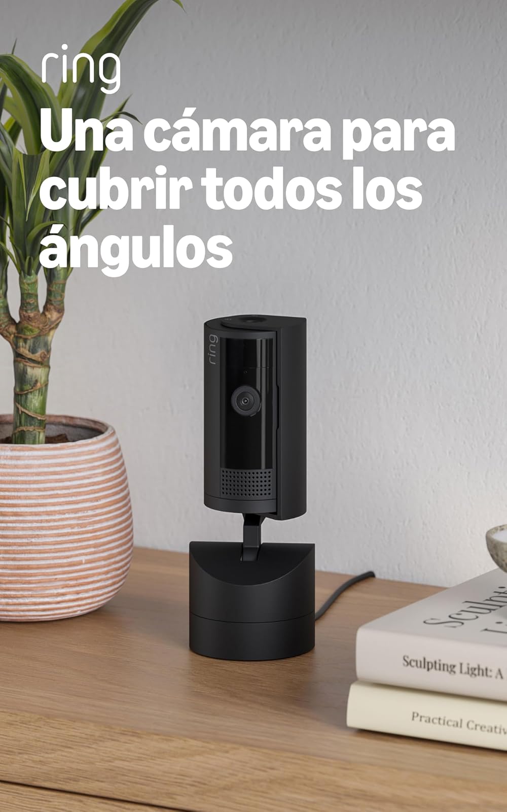 Cámara para interiores con movimiento Ring (Pan-Tilt Indoor Cam) | Ve todos los ángulos con vista panorámica de 360°, video HD y audio bidireccional (modelo más reciente) | Negro