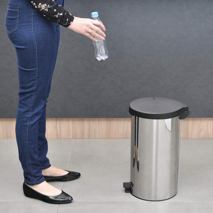 TRAMONTINA - Basurero con Pedal 20 L, de Acero Inoxidable, Tapa de Plástico, Higiénico, Práctico y Duradero, con Asa para el Transporte, Ideal para Bolsas de Basura