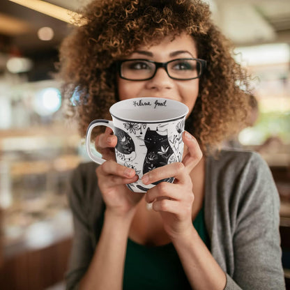 Karma Gifts - Taza bohemia de 16 onzas en blanco y negro para gatos, bonita taza de café y té, tazas de café de cerámica para mujeres y hombres