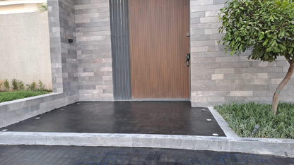 Nanoprotecto 777 SSBLM BLACK MATE Protector e intensificador para piedras negras mate Ideal para: recinto, tikul, granito negro flameado, slate piedras porosas negras 1l