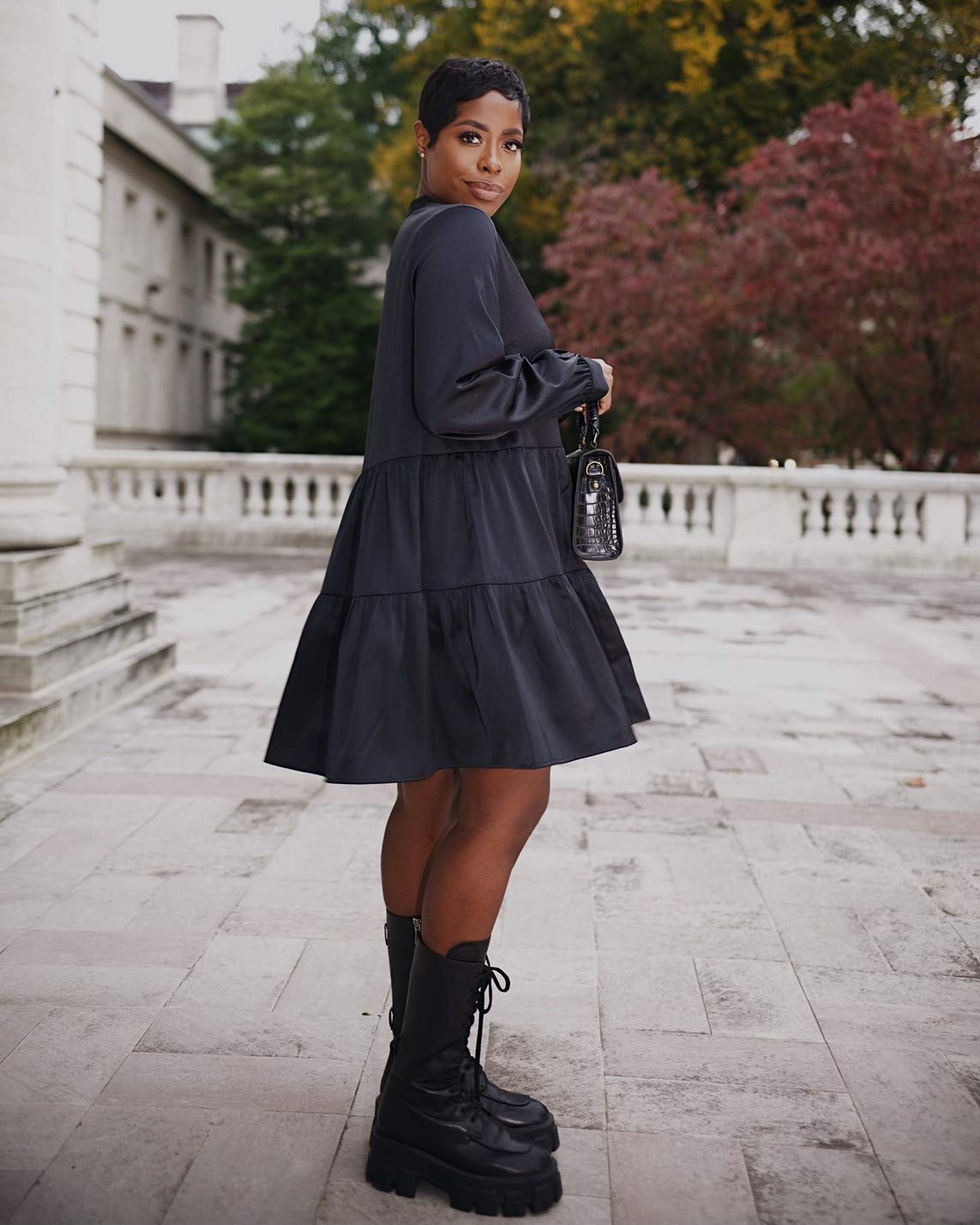 The Drop Minivestido Escalonado Para Mujer, con Botones al Frente, Negro, por @highlowluxxe