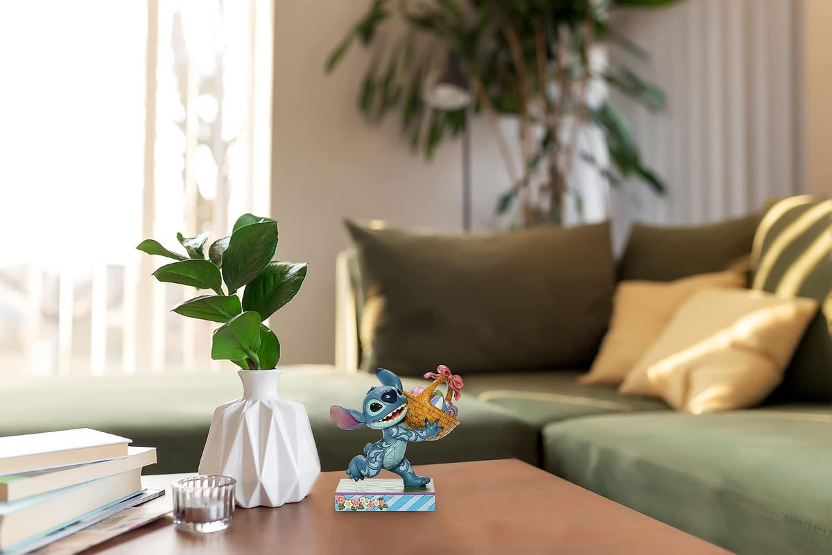 Enesco Disney Traditions by Jim Shore Lilo and Stitch Running con Cesta de Pascua, 5.75 Pulgadas, Multicolor