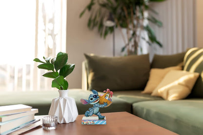 Enesco Disney Traditions by Jim Shore Lilo and Stitch Running con Cesta de Pascua, 5.75 Pulgadas, Multicolor