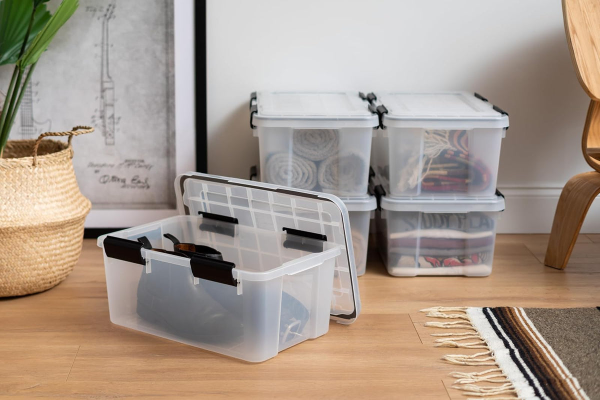 IRIS USA 6 Contenedores de 19 Qt con Tapa Hermética, Claro/Negro | El sello WeatherPro protege zapatos, manualidades, documentos y suministros del polvo y la humedad.